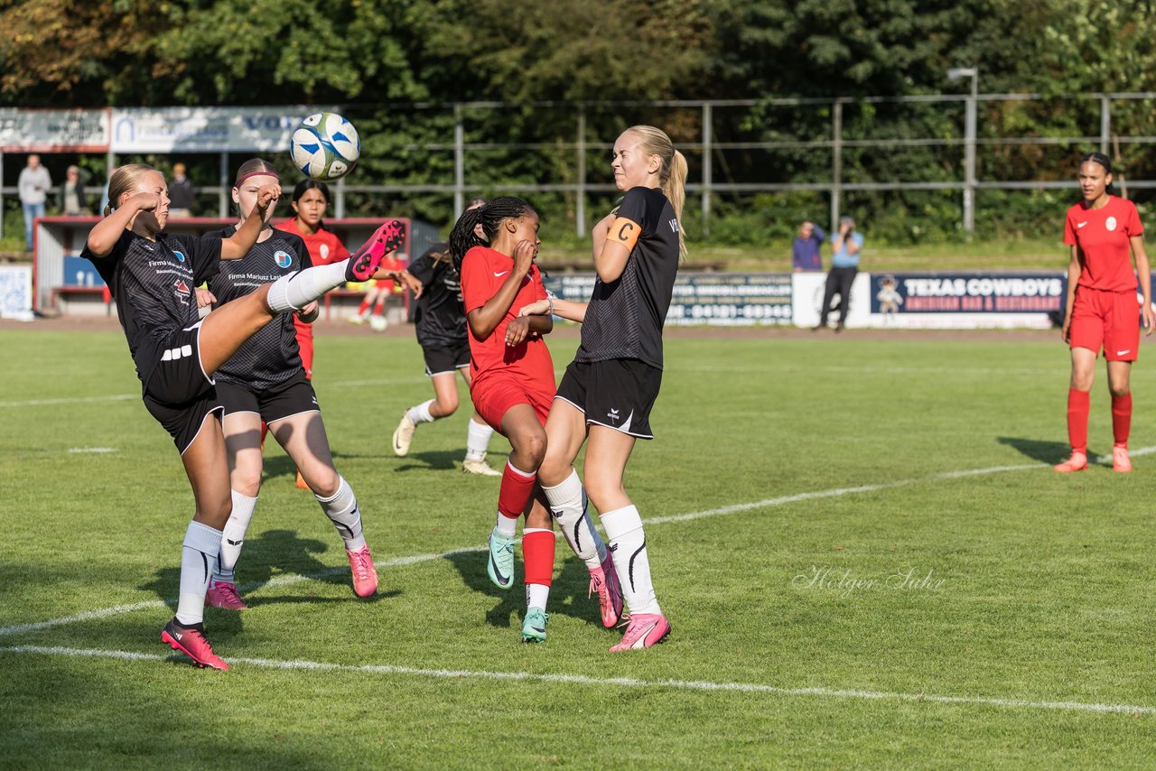 Bild 328 - wCJ VfL Pinneberg - Eimsbuetteler TV : Ergebnis: 0:5